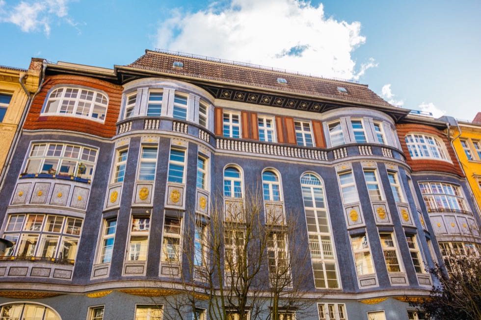 Elegantes Stadthaus mit Balkonen